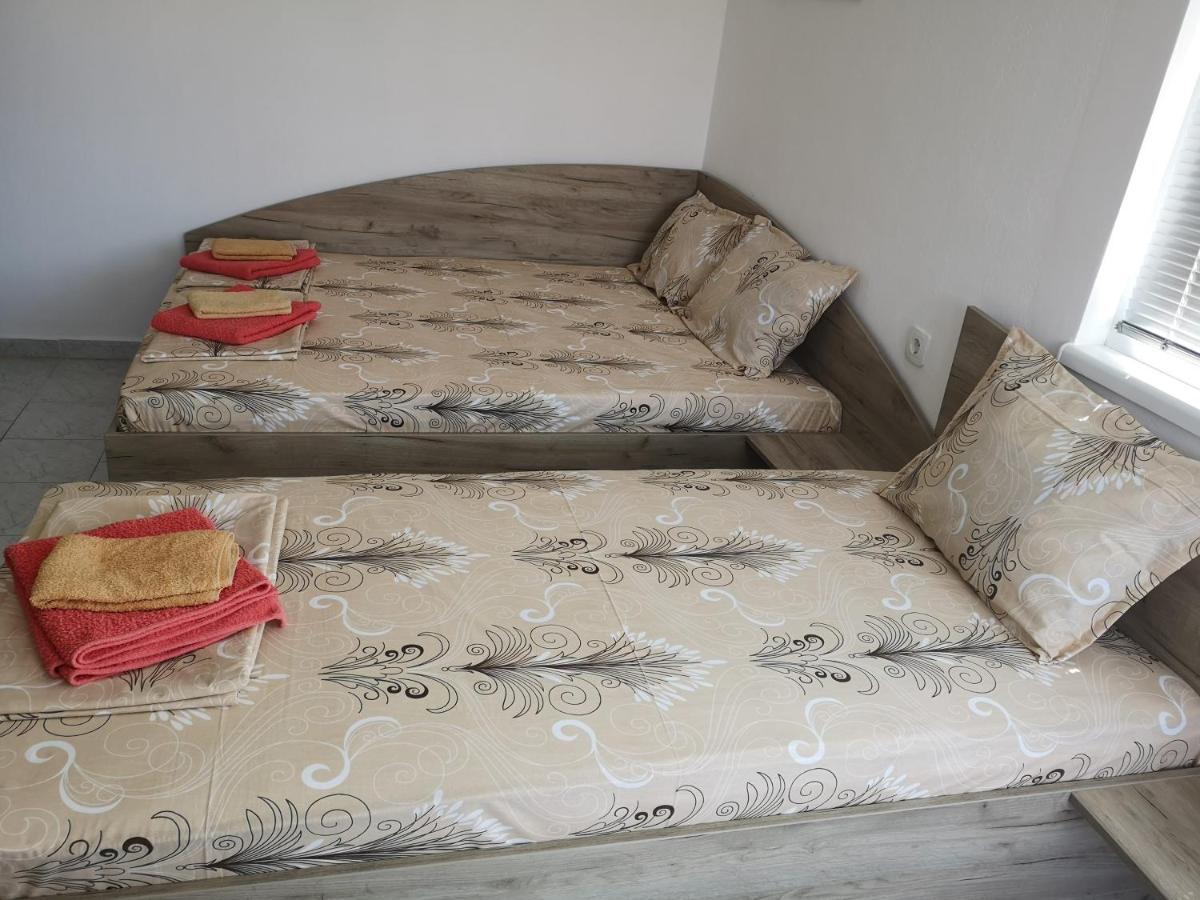 Guestrooms Stoyanovi Chernomorets Exterior photo